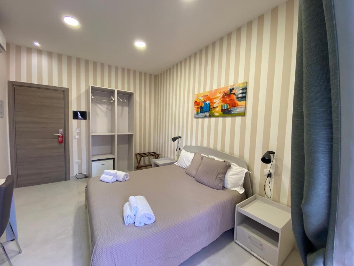 2Naples Rooms Екстериор снимка