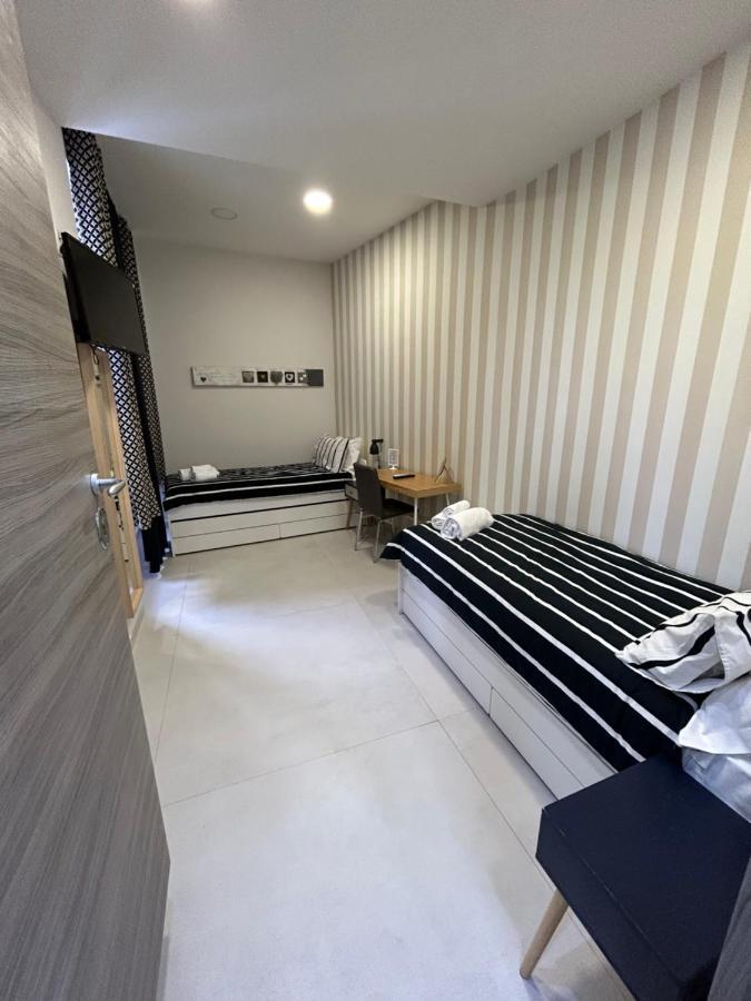 2Naples Rooms Екстериор снимка